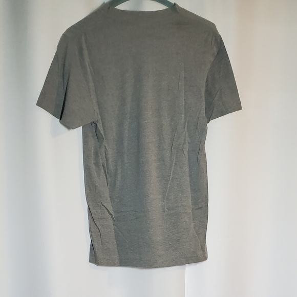 Chicago Bears Santa Hat Christmas T-Shirt - Picture 2 of 5